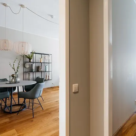 Apartment Bizstay Harbour Iv *