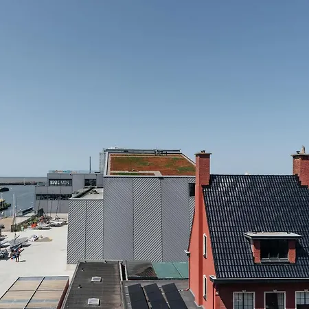 Bizstay Harbour Iv Apartment