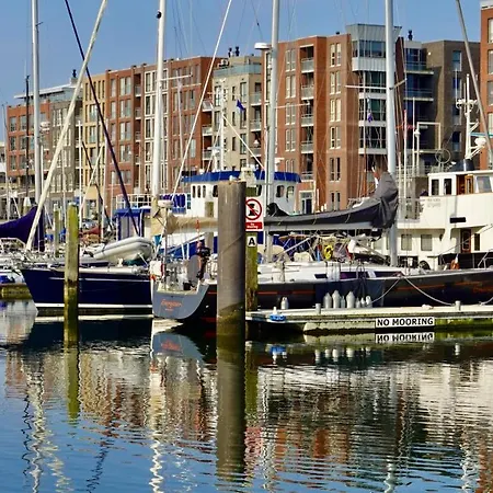 Bizstay Harbour Iv Apartment Den Haag