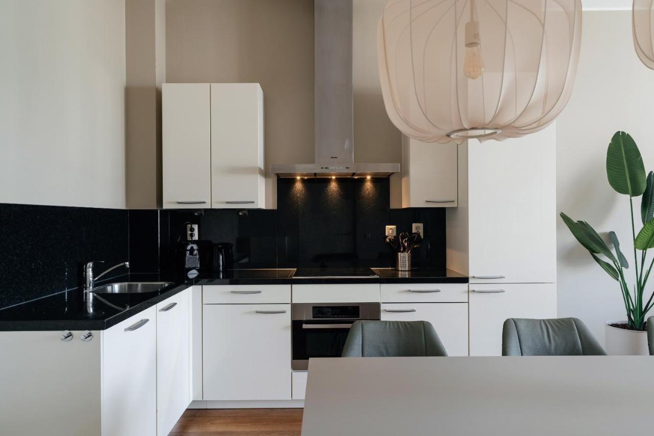 Bizstay Harbour Iv Apartment